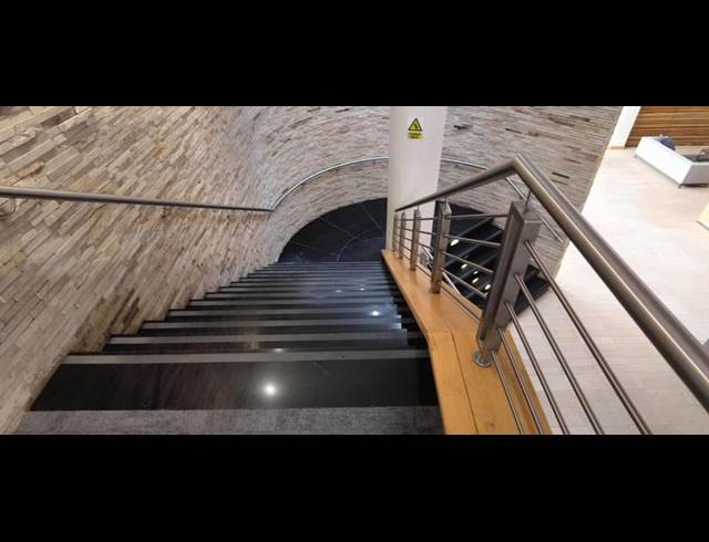 BUSINESS PROPERTY TO RENT IN PERSEQUOR